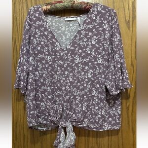 Short Sleeve Tie Front